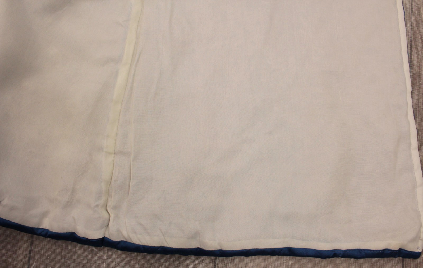 VTG Womens 50s 60s Blue Embroidered Rayon Korean / Japanese Robe S/M 1950s 1960s