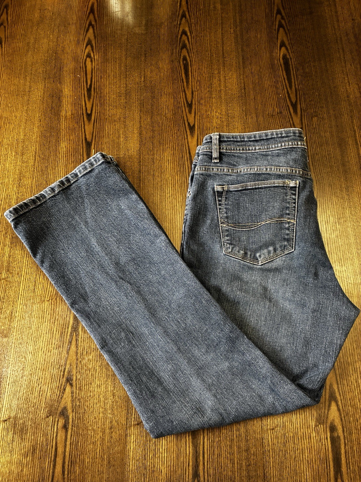Lee Jeans Women’s 16M (36X30) Relaxed Fit Straight Leg Denim Jeans Dark Blue
