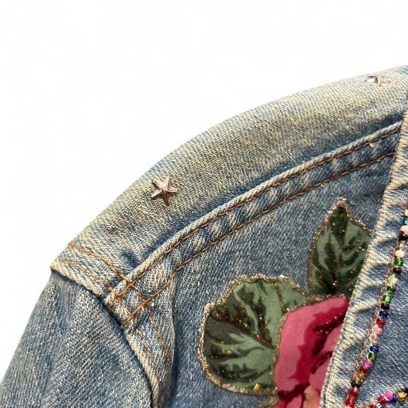 Add 'Vintage Jean jacket size S-34/36 (s1) by Sears awesome retro embellishments