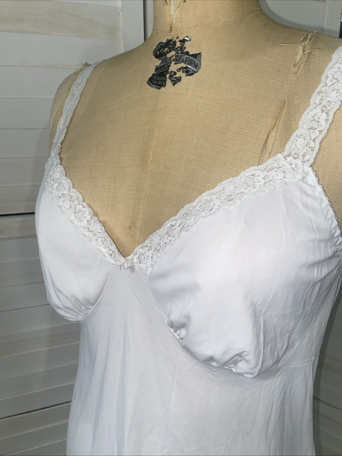 Vintage Cabernet Full Slip Off White Nylon Sz 36 / 26” Made In The USA