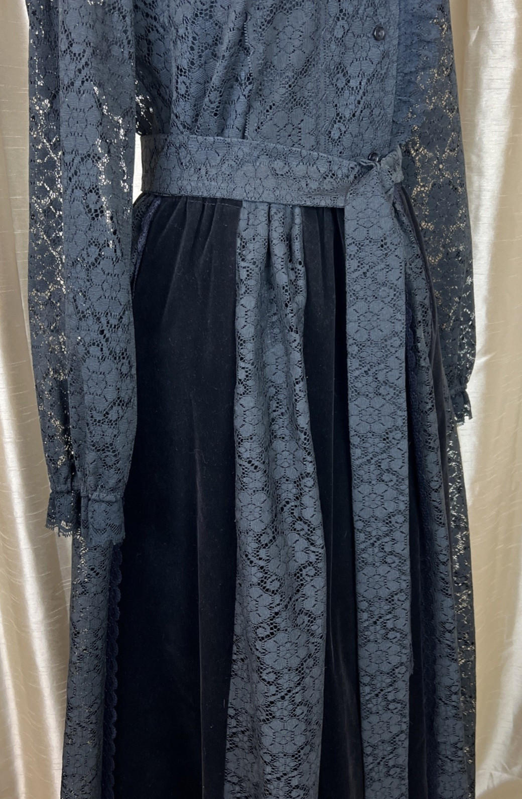 Carefree Fashions Scottsdale AZ Costume Maxi Velvet Skirt & Blouse Lace Black