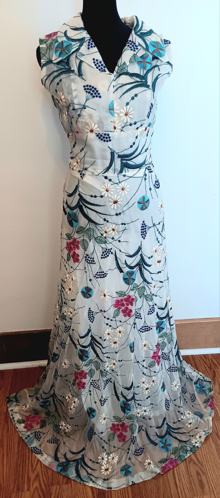 1950s Embroidered Silk Mandarin Dress Organza Floral Exceptional Vintage OOAK