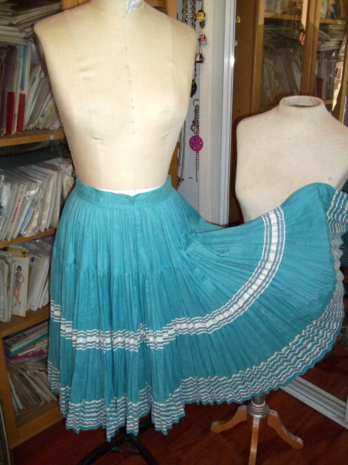 Vtg MEXICAN FIESTA SQUAW PATIO DANCE SKIRT Accordion Pleated BLUE Teal Full