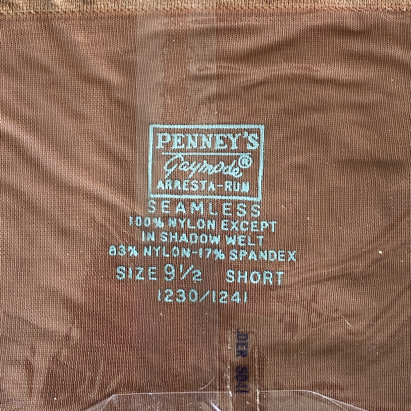 Vintage Gaymode Nylon Thigh Highs Sheer 9.5 Short Suntan Penney’s Arresta NEW