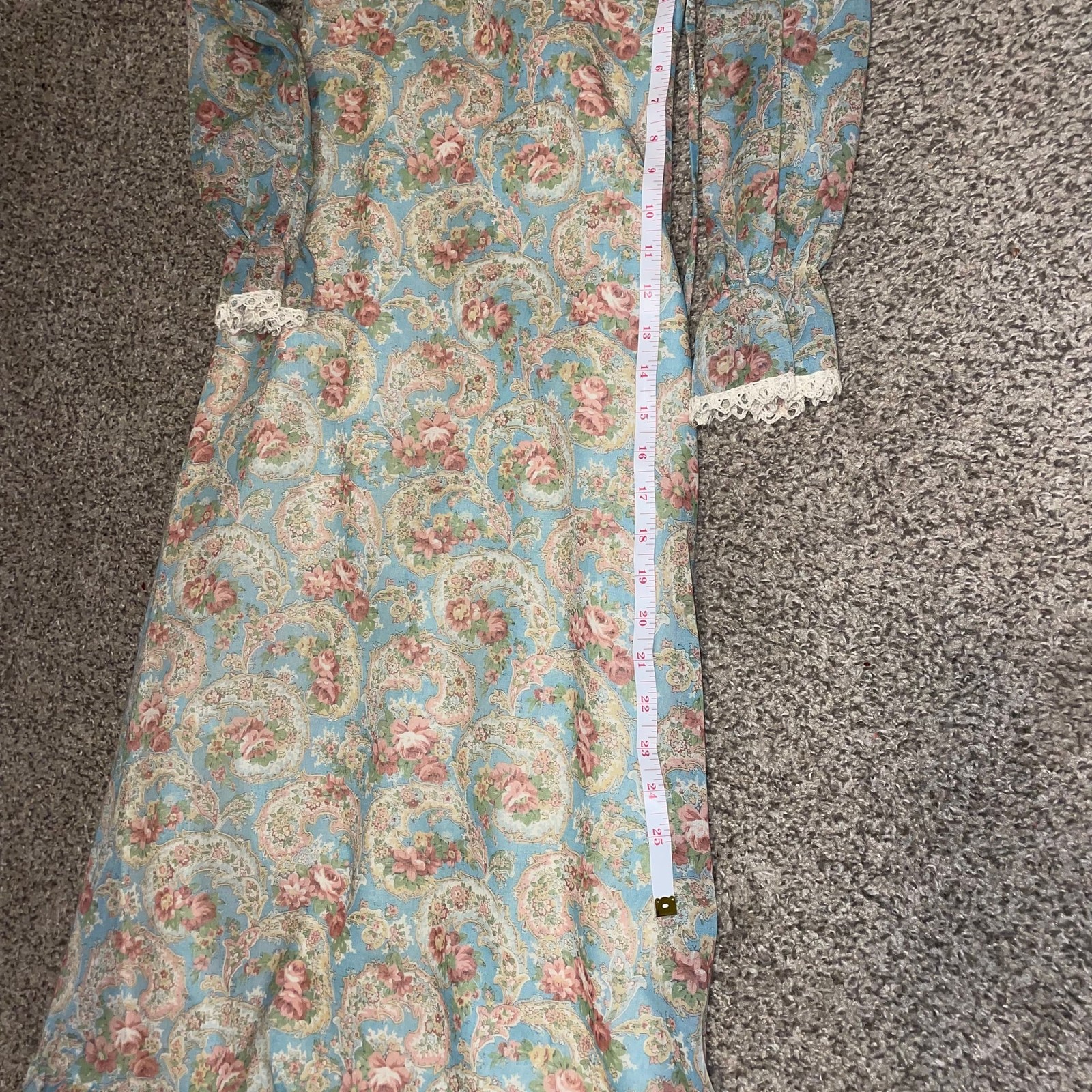 Vintage 1970s Gunne style Romantic Dress with Victorian Floral Print
