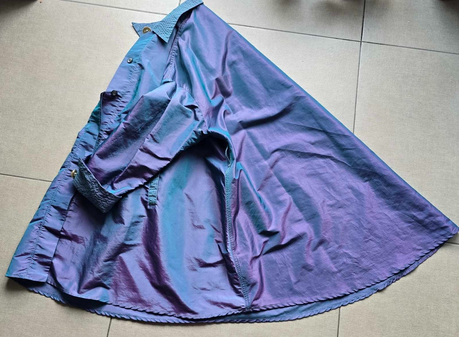 Vintage 70s Nylon Women Oversized Chameleon Cape Size 2 (M-L-XL-2XL)Made ITALY