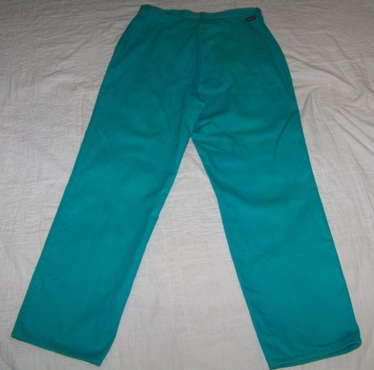 Vintage Wrangler Pleated Front Jeans – NA687AA – Size 17 x 30 (Altered Inseam)