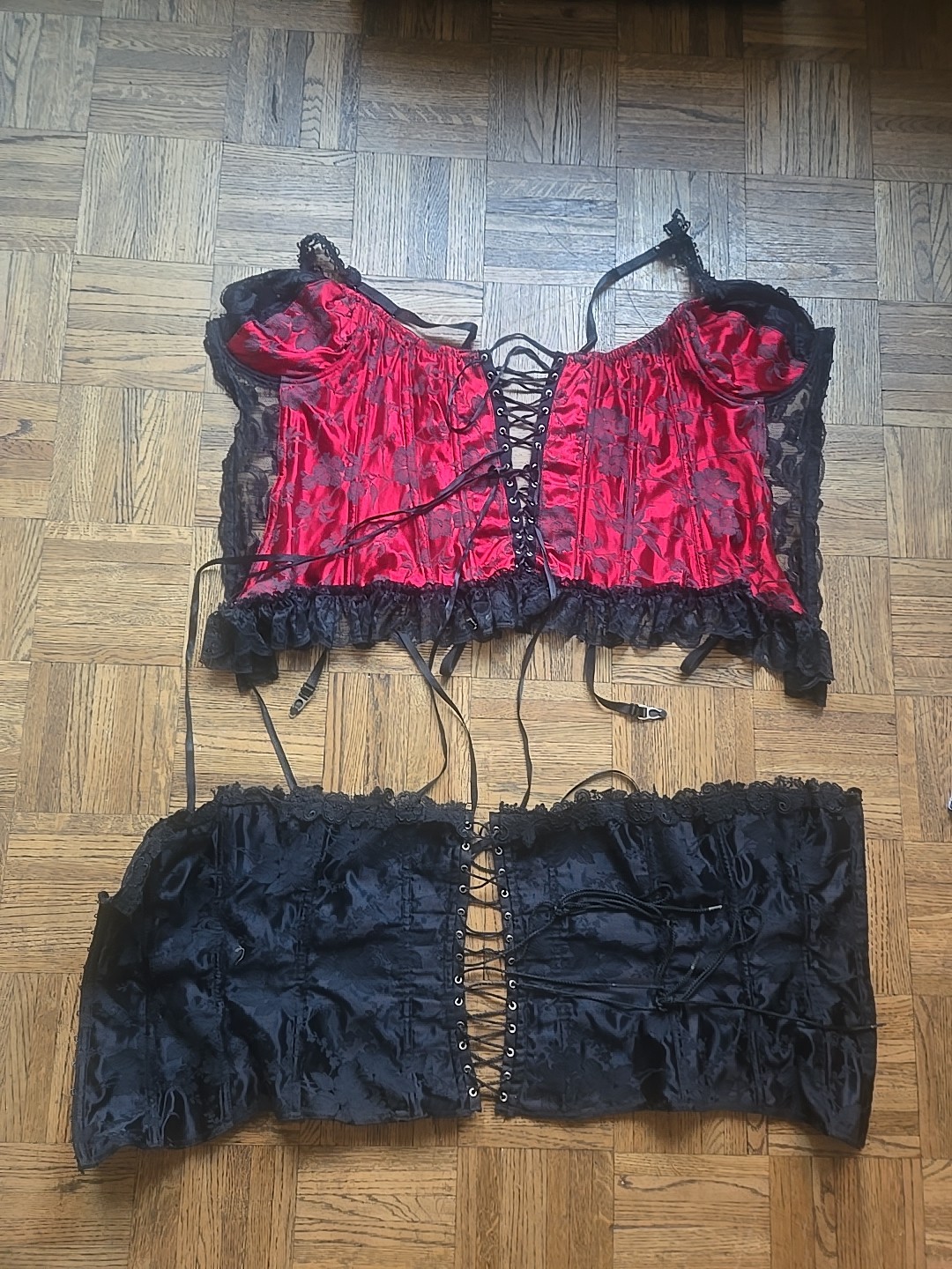 Vintage Intimate attitudes Red & Black Lace corset bustier lingerie size 38 &