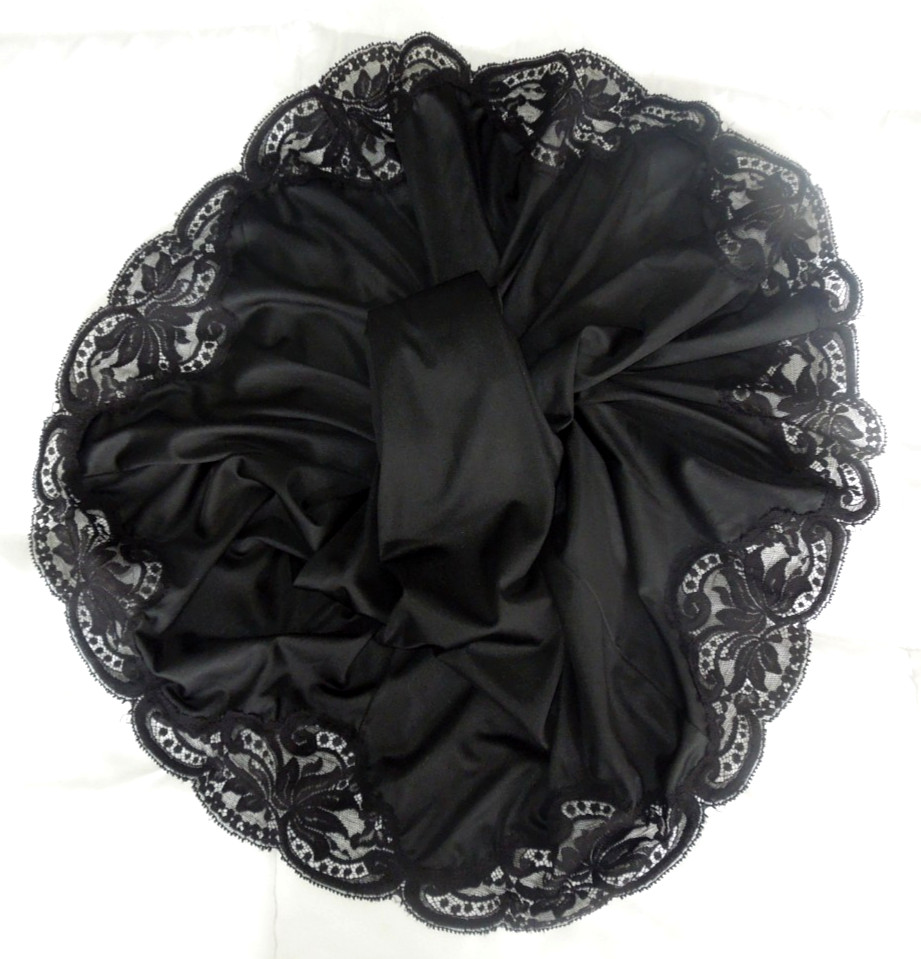 SOFT COMFY JET BLACK WONDER MAID NON CLING NYLON HALF SLIP w/LOTS LACE S