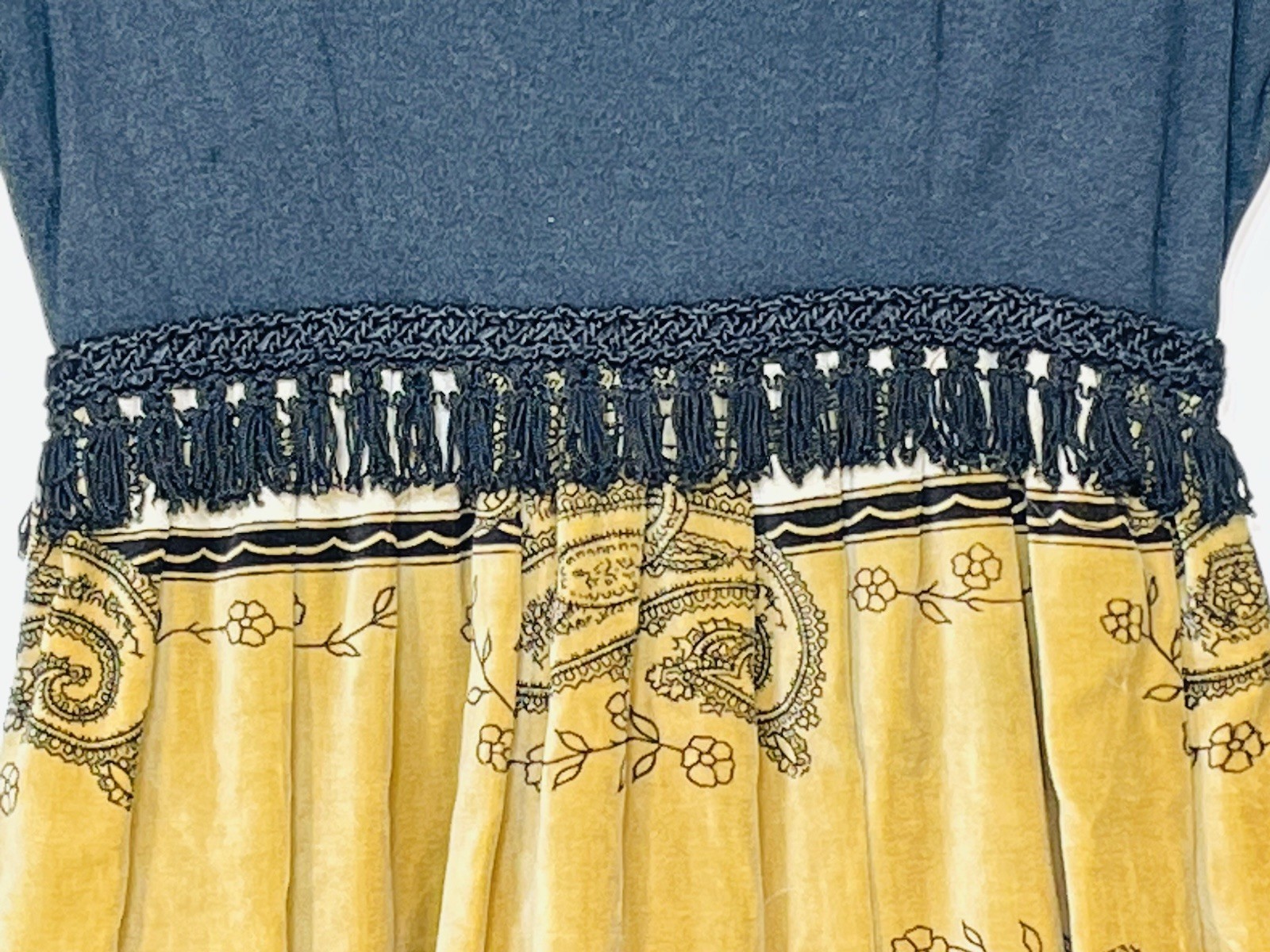 Marsal Park Ave Maxi Black Tan 70’s Paisley velvet Tassels Classic/boho Vtg Rare