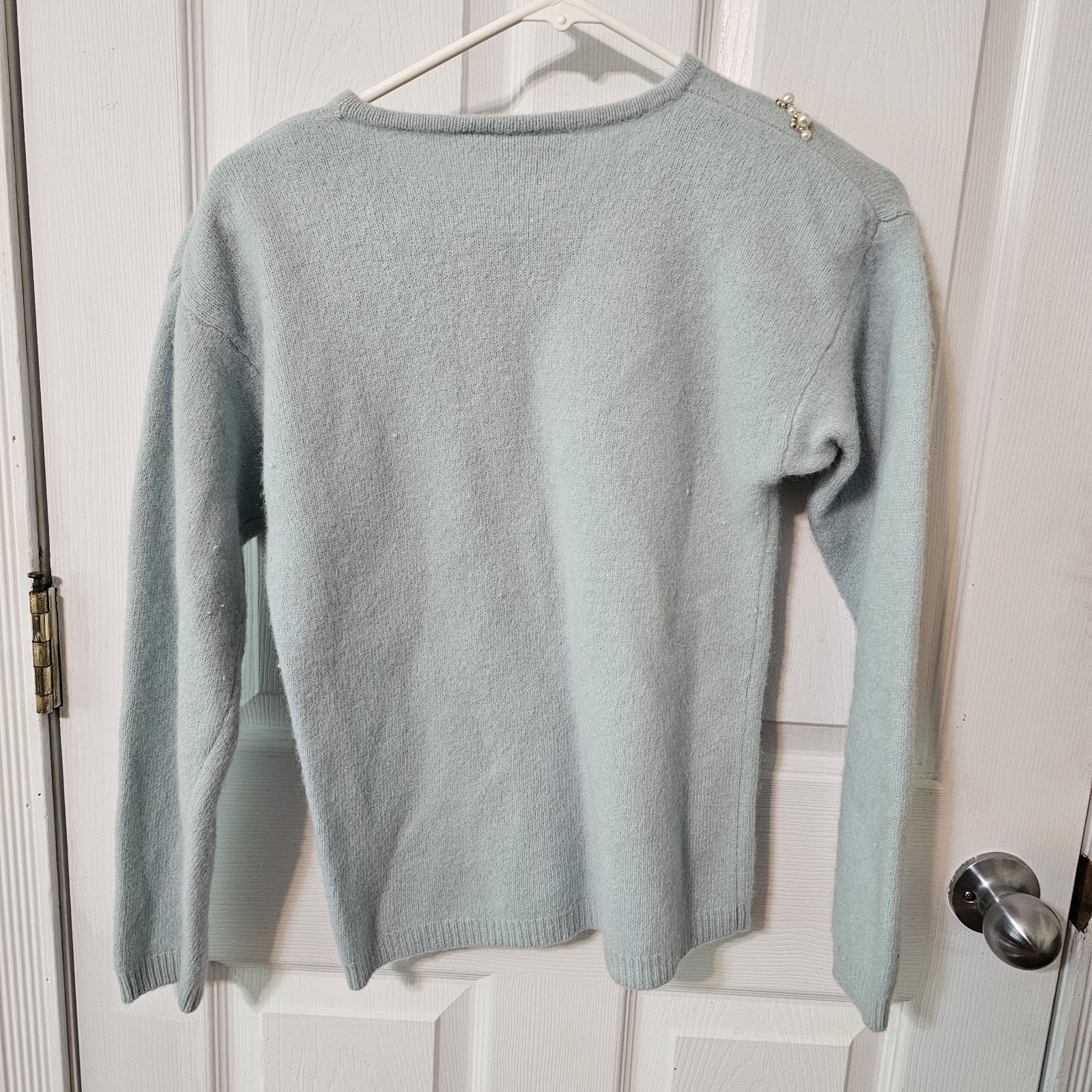 HASTING & SMITH WOOL ANGORA BLEND JEWELED Faux Pearl SWEATER Sz L Green Vtg
