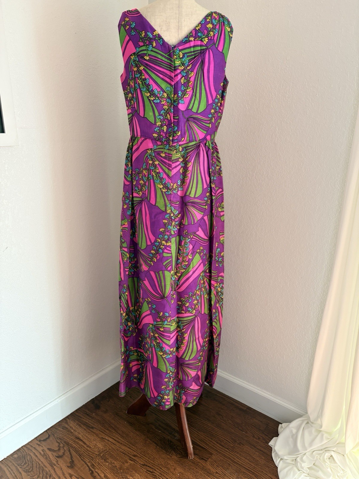 Vtg 60s Tiki Hawaii Maxi Dress Floral Empire Waist Sleeveless Barkcloth Vibrant