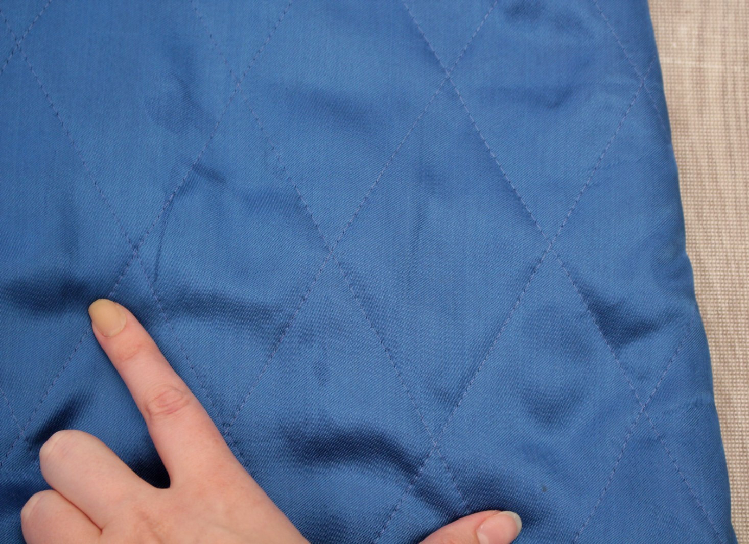 VTG Womens 50s 60s Blue Embroidered Rayon Korean / Japanese Robe S/M 1950s 1960s