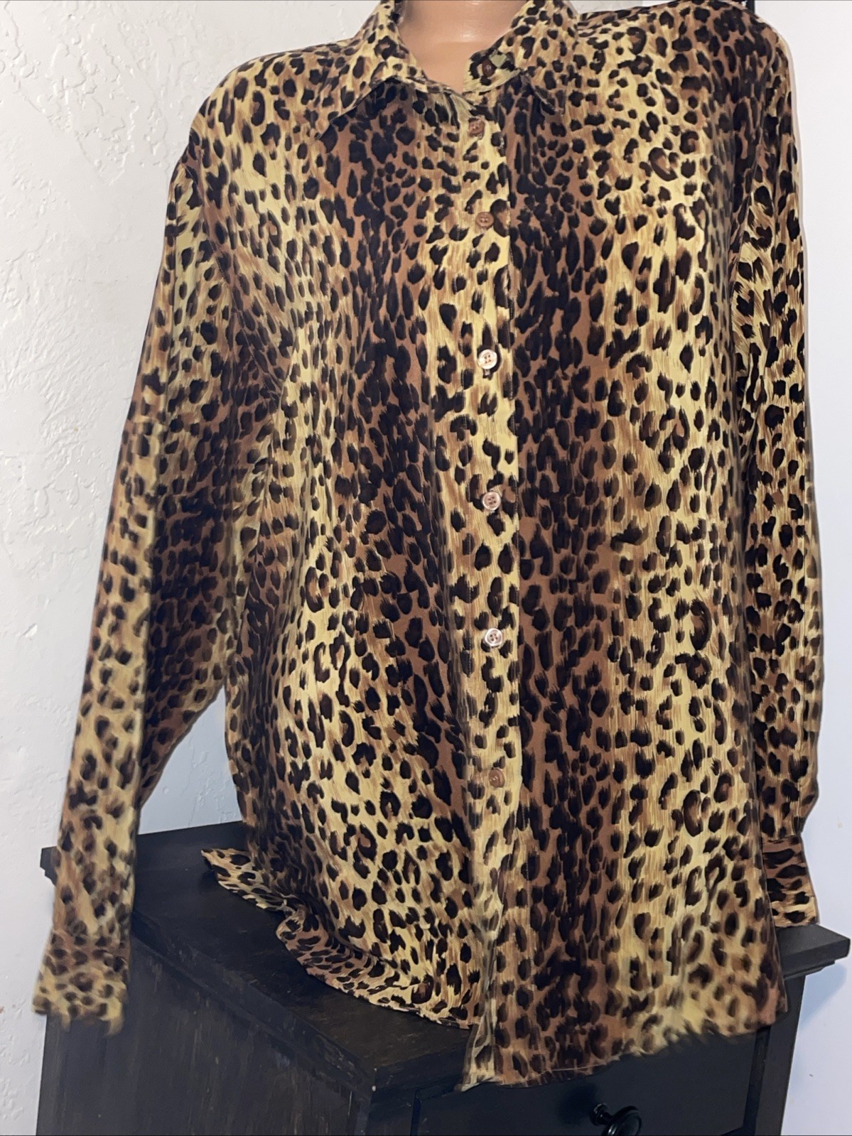 Vintage Leopard Print Blouse Size Large? Feels Like Silk