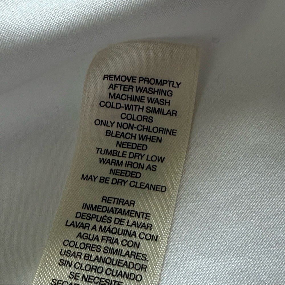 Chico’s White tailored Classic Timeless no iron Button Blouse size small medium
