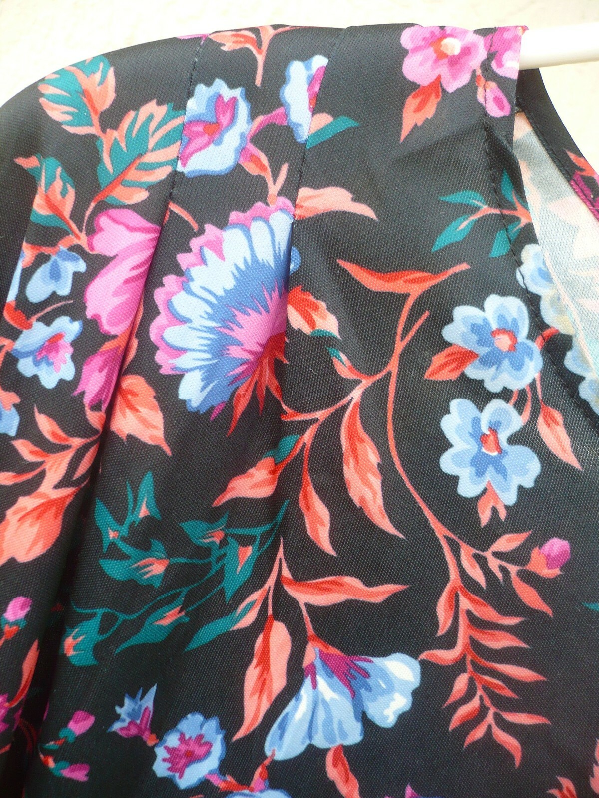 VTG 80S ACT 3 MULTI COLOR FLORAL PLUS 2X 1X BANDED BLACK SILKY BLOUSE WOMEN POLY