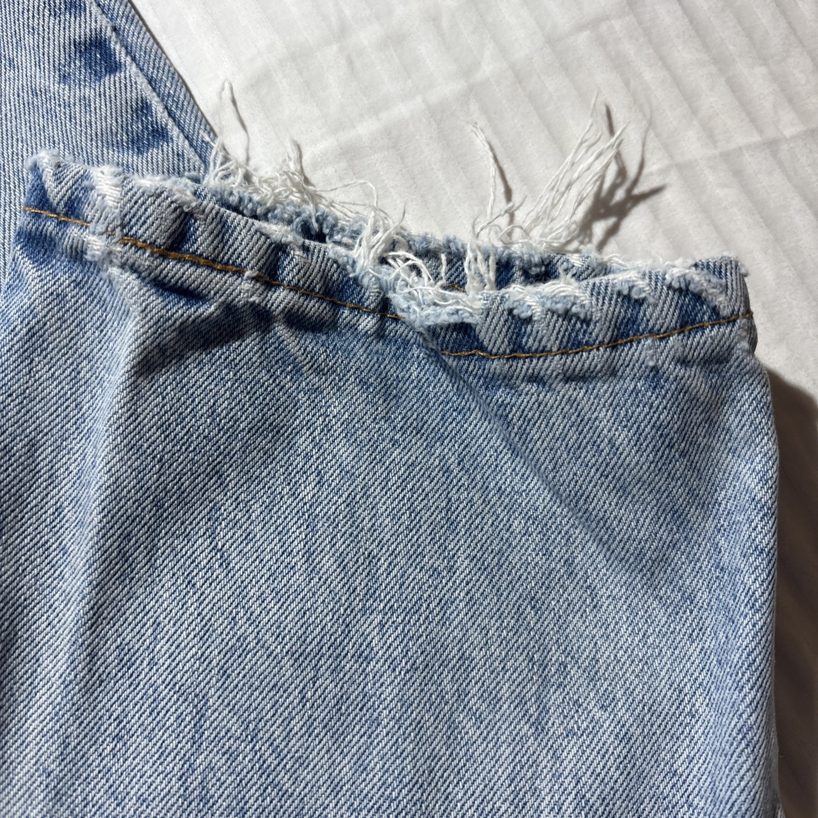 Vintage Levi’s 551 Red Tab 1995 90s Mom 11.5 Rise Jeans 6 Pet Distressed. 1050