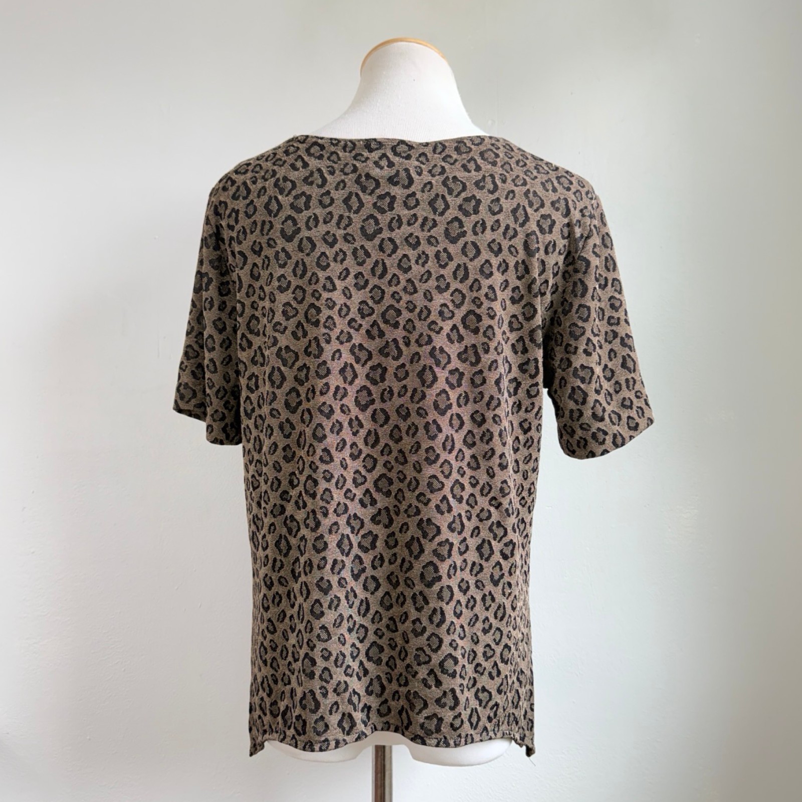 Vintage Leopard Print Stretch Knit Shirt Size Medium 8 Animal Pattern Boxy Cut T