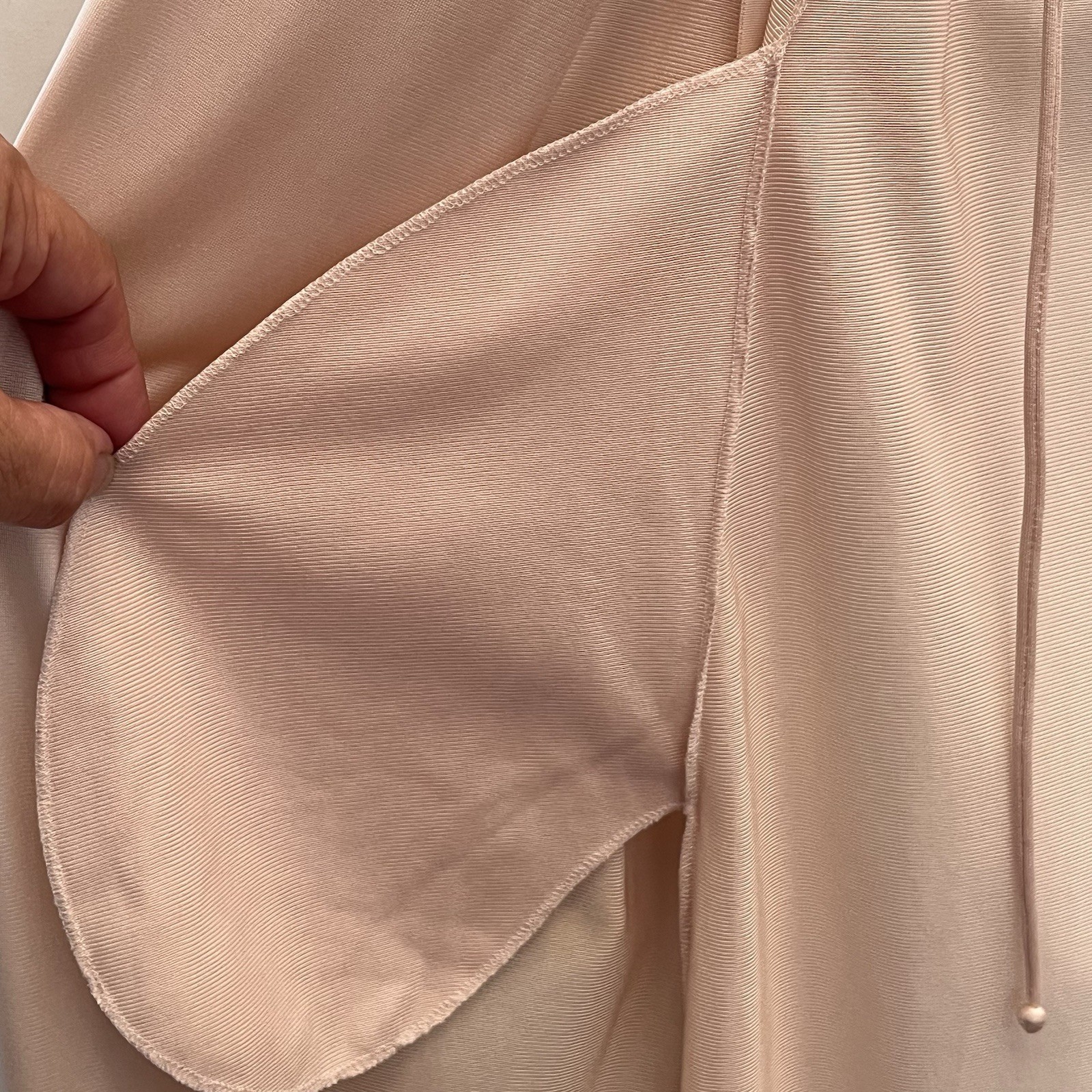 Jolie Two VTG Nylon Robe Sheer Pleated Chiffon Capelet Dressing Gown Beige Small