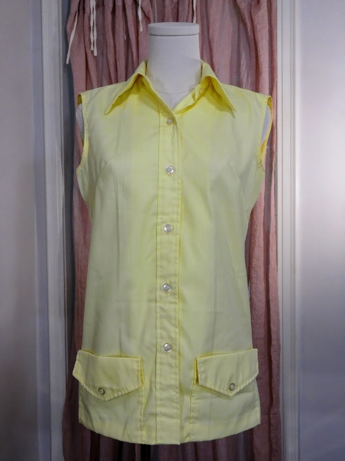 70s Permanent Press Sleeveless Yellow Button Down Shirt with Pockets M