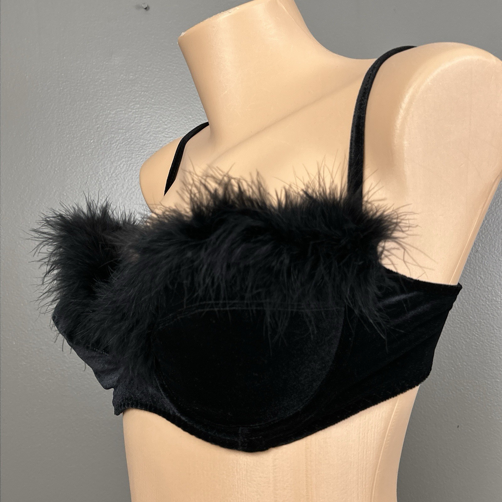 Vintage Black Velvet Feather Trim Bra 38B Marabou Underwire Pin Up Burlesque