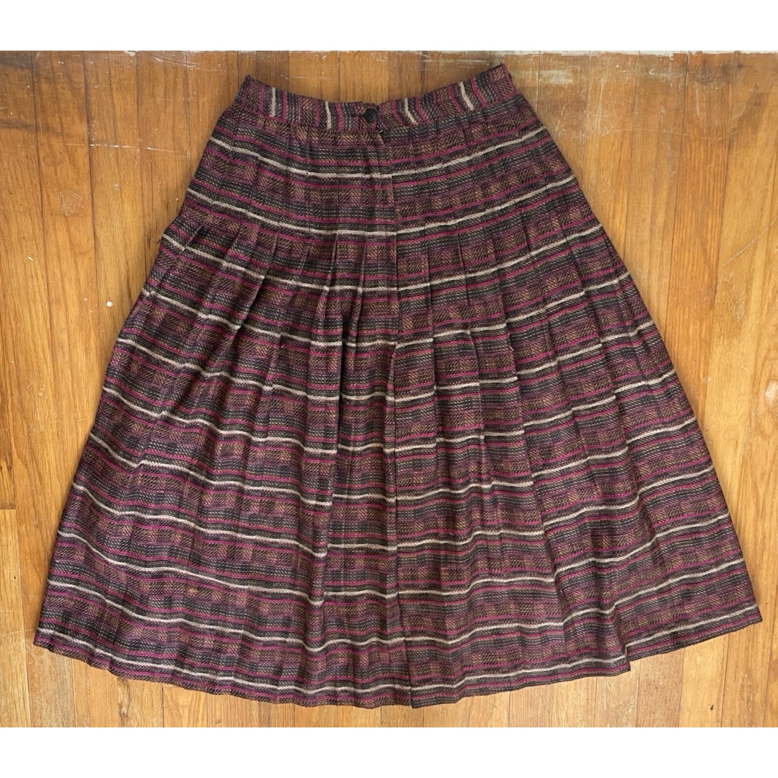 Vintage Striped Pleated Skirt Size XS 26″ Waist 1970s Woven Acrylic Knife Pleats