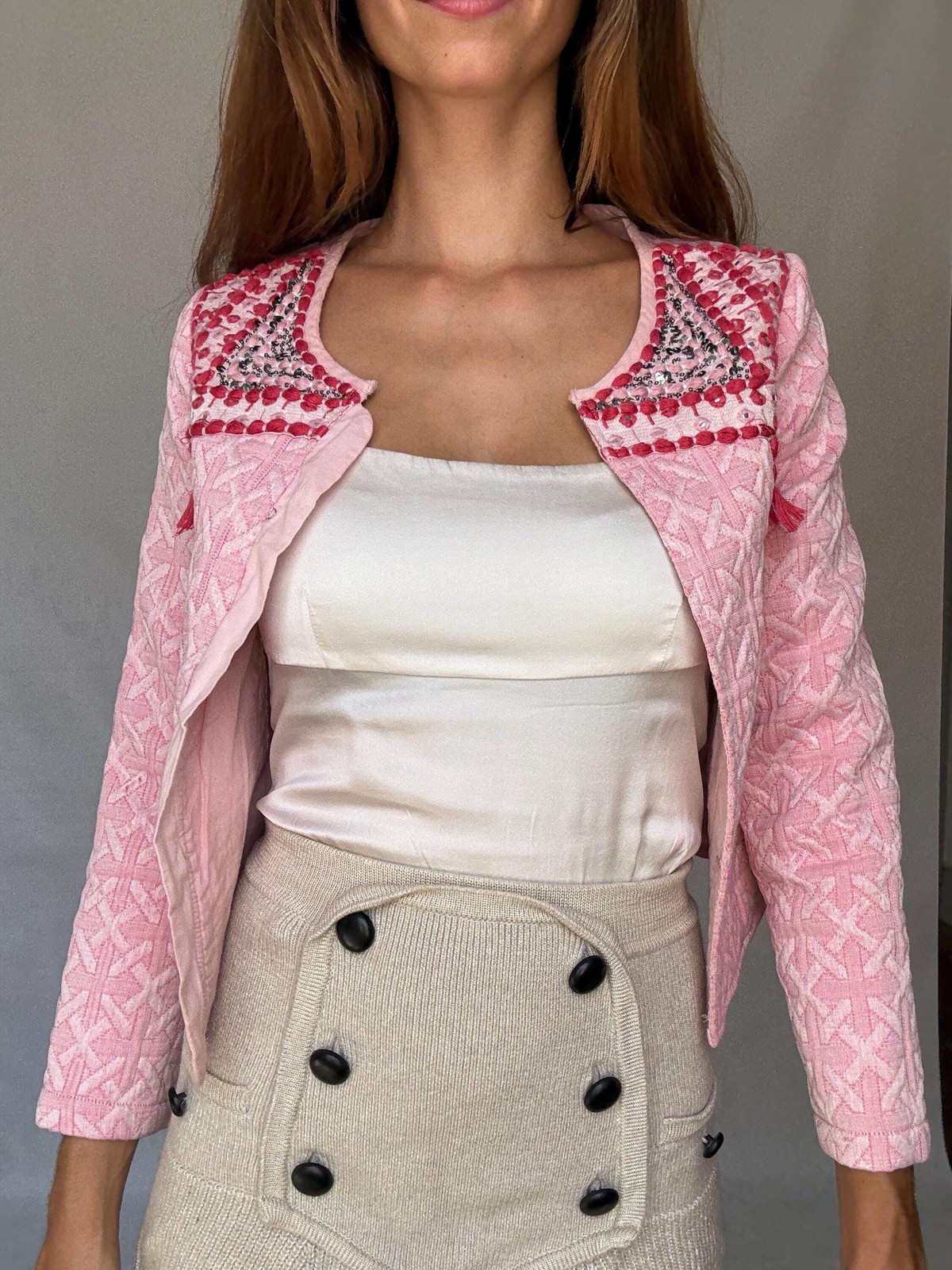 Embellished Jacket with Sequins and Tassels – Barbiecore Cropped Blazer – Textur