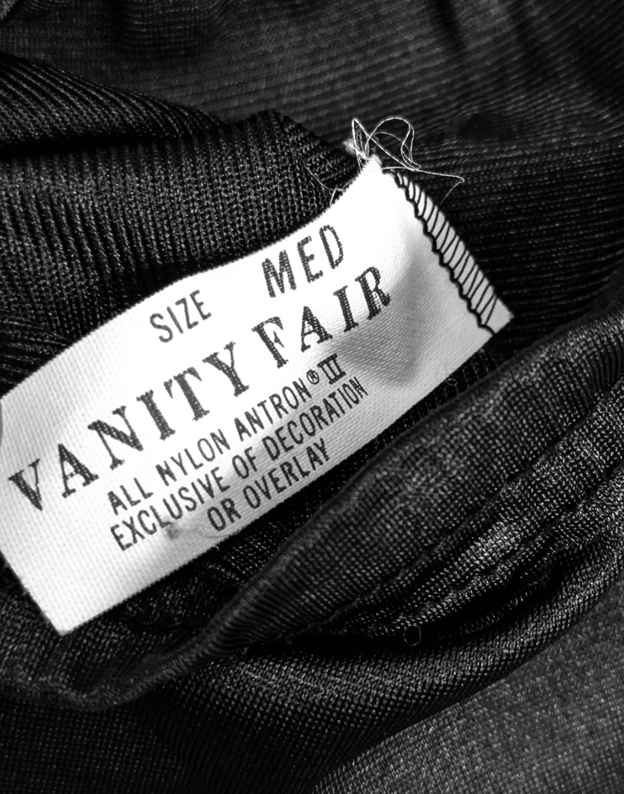 M Vanity Fair Black Dupont Nylon Antron III Knit Half Slip 21″ USA Made Vintage
