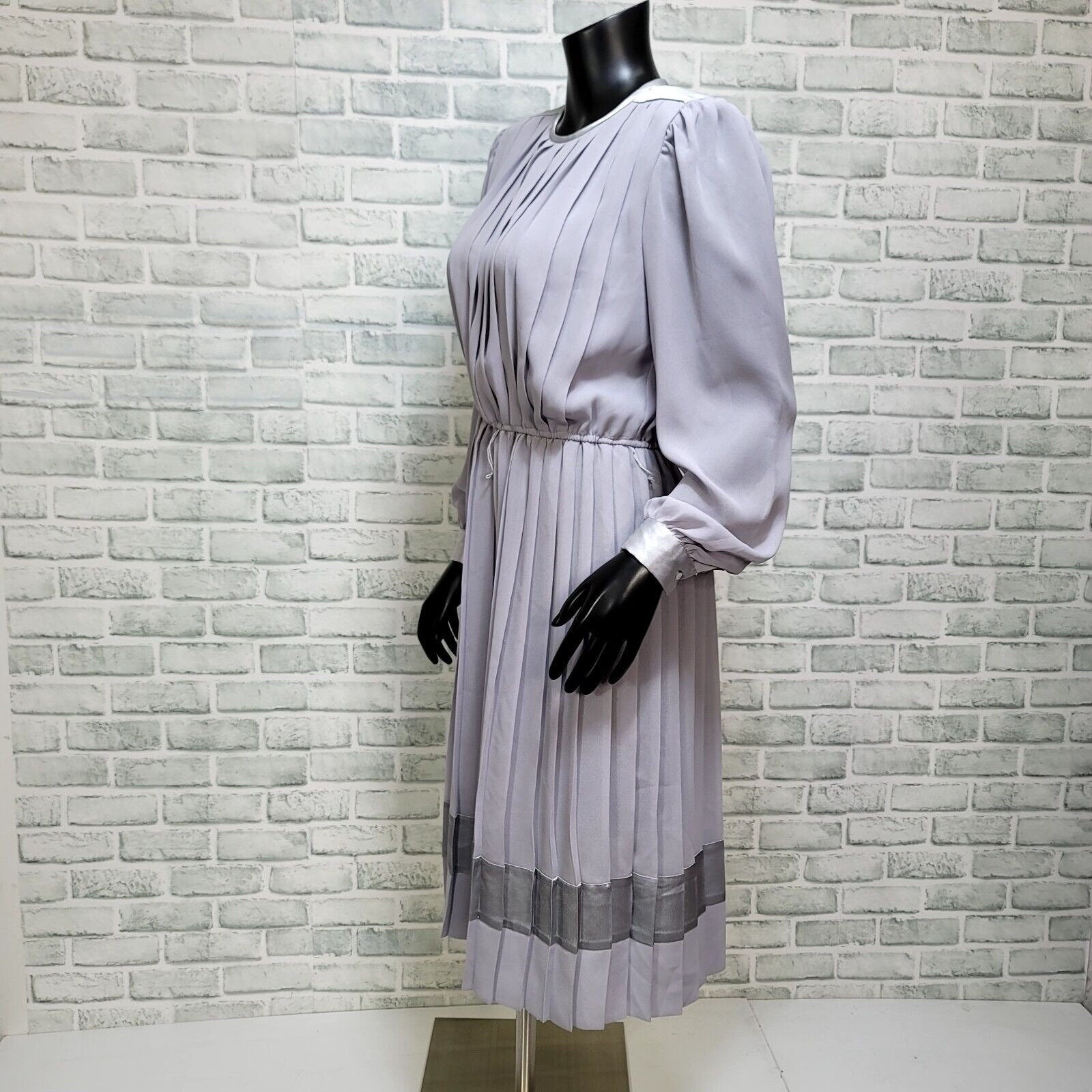 Dim The Lites Petites Lavender Grey Pleated Midi Dress Satin Trim Size 6 Vintage