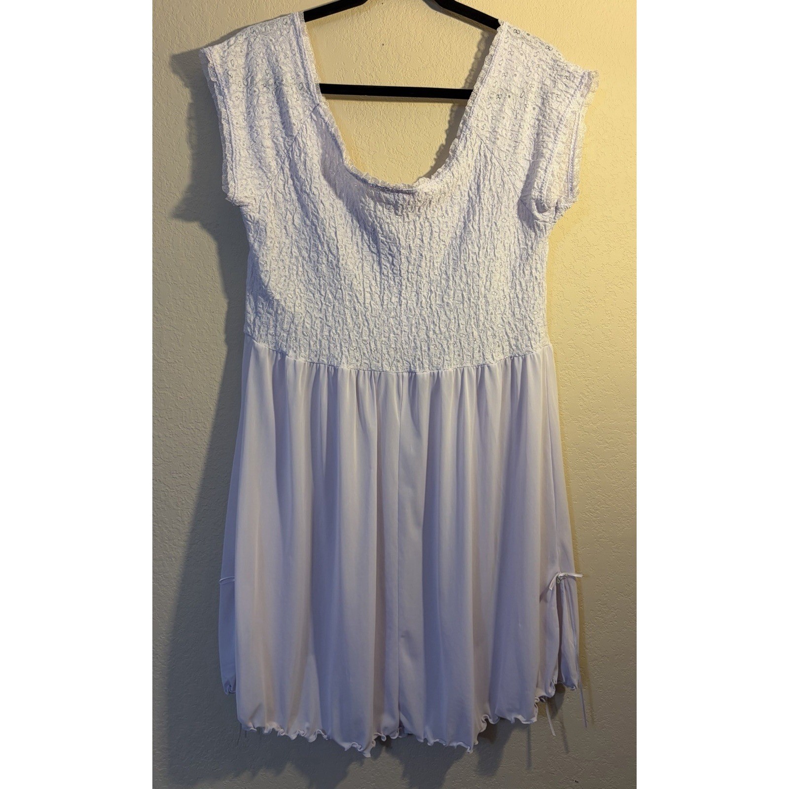 Vintage Violets & Roses 80s Liquid Silk Nylon Nightgown Lace Bodice Lavender Sz