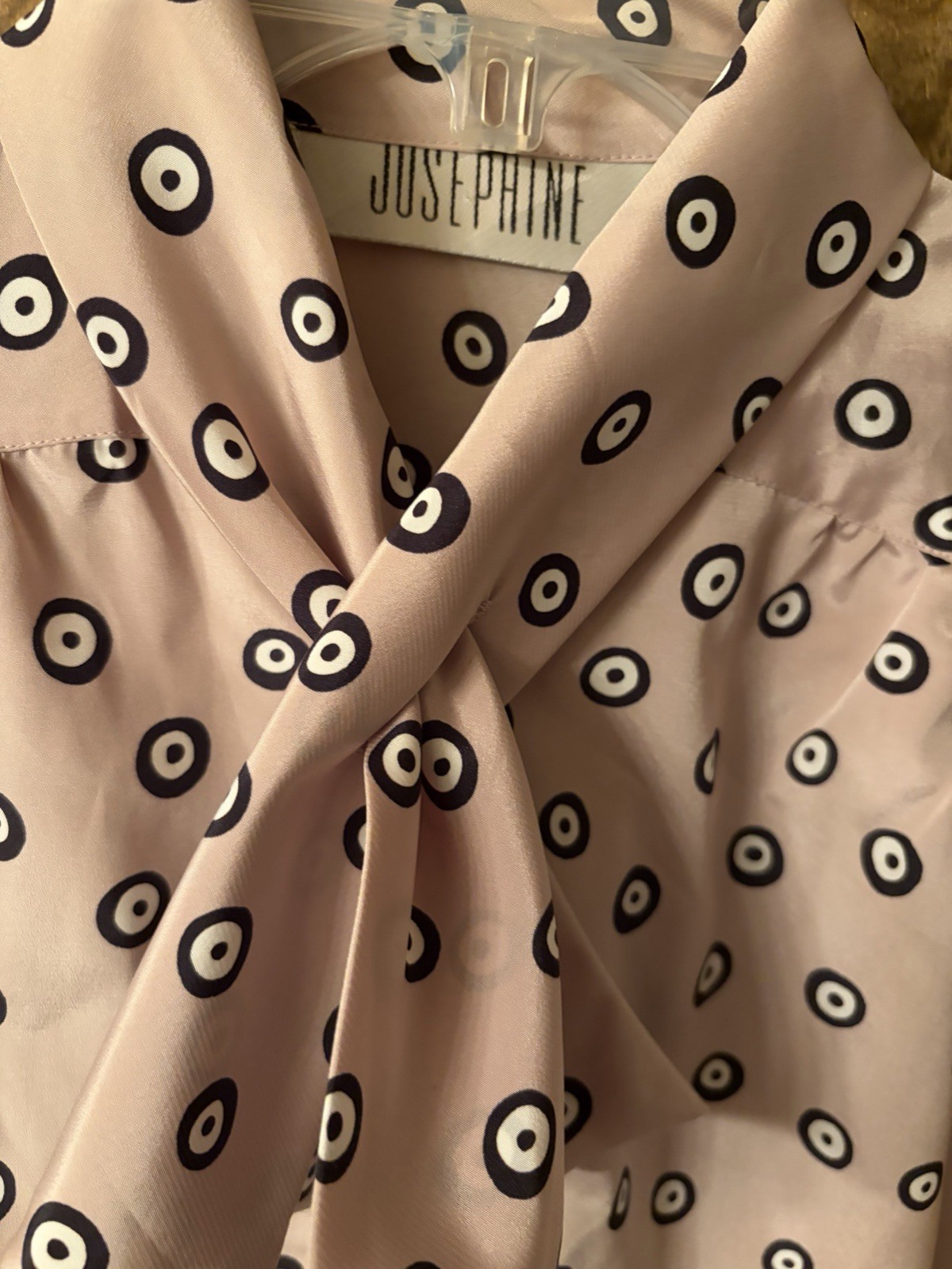 VINTAGE JOSEPHINE SILKY SMOOTH WOMEN’S BLOUSE WITH FANCY COLLAR, SIZE 10
