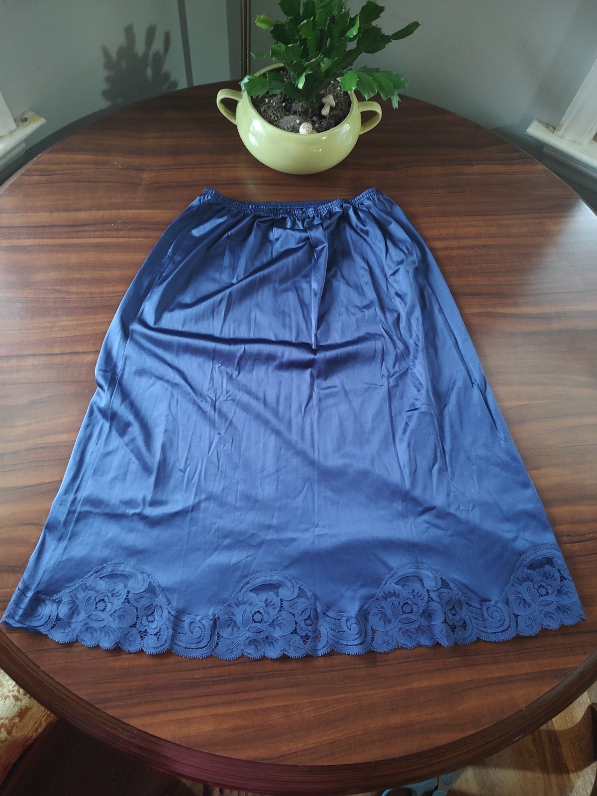 Vintage Vanity Fair Navy Slip And Camisole Size 36 Small Lace Dupont Nylon