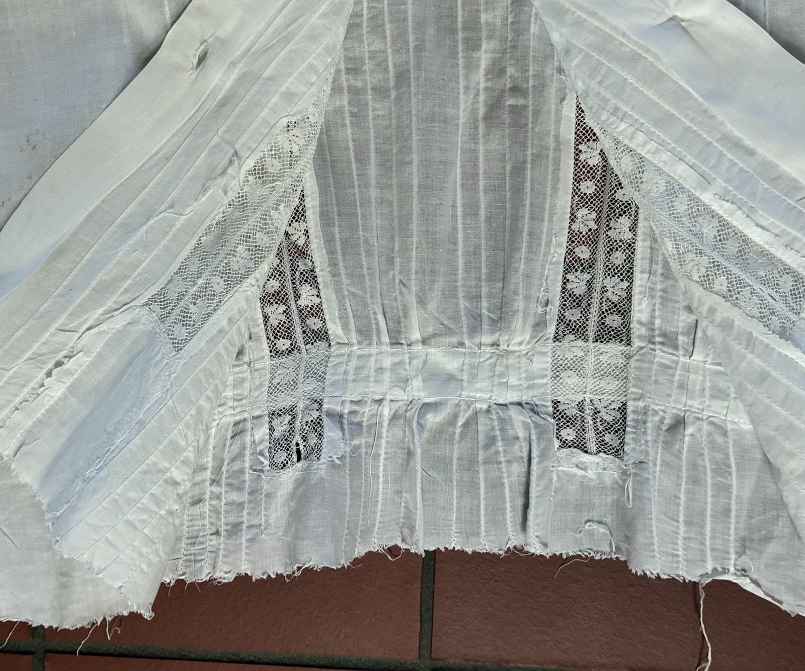 Vintage Handmade 40s White Pintuck Lace Button Up Blouse Top Size M