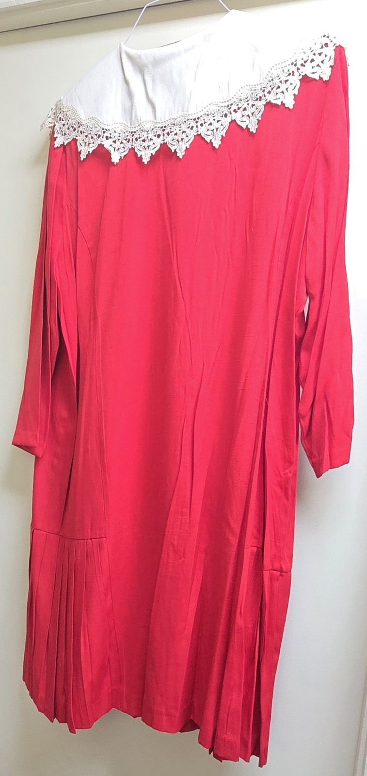 Vintage CHEL’SEA II Red Dress White Collar Woman 24P Made In USA