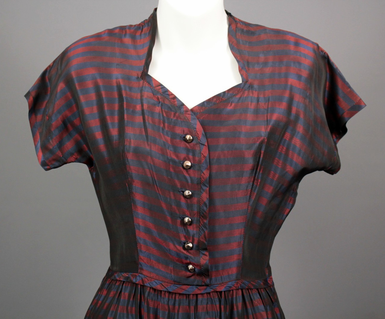 VTG Women’s 40s 50s Maroon & Navy Striped Taffeta Cocktail / Formal Dress XXS/XS
