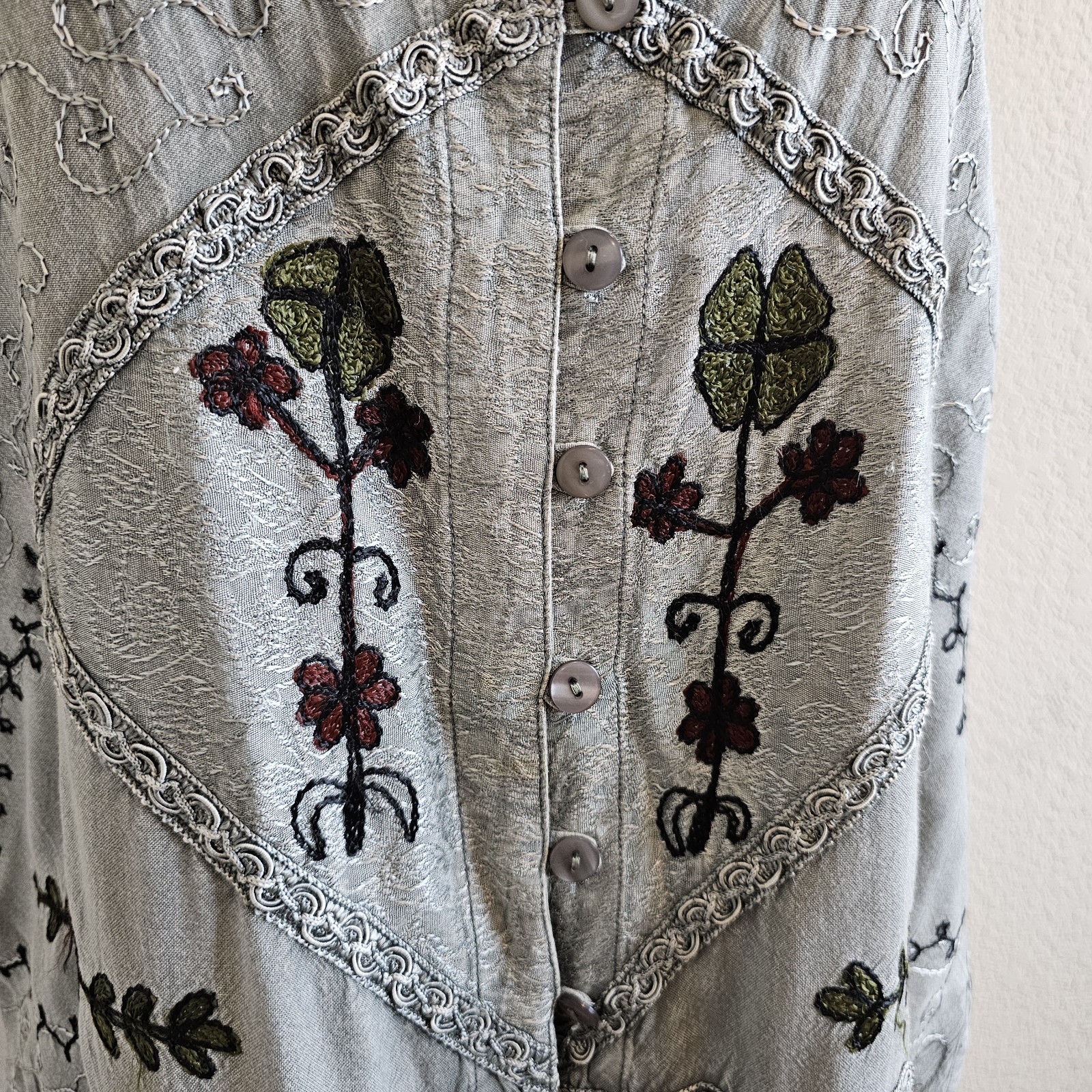 Vintage Select Embroidered Button Front Vest Boho Grunge Rayon Shirt Top 2X