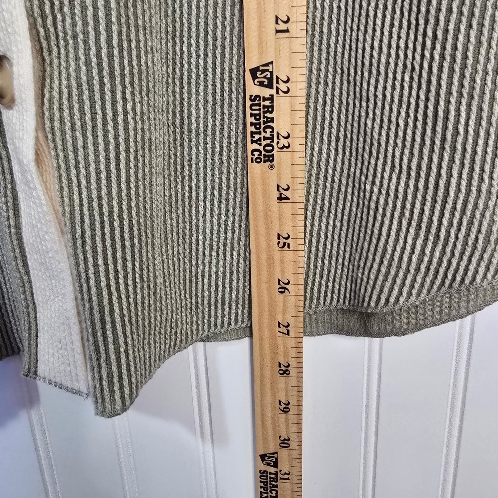 BKE Boyfriend Ribbed Colorblock Shacket Olive Green Cream XS MBK24143 Youth