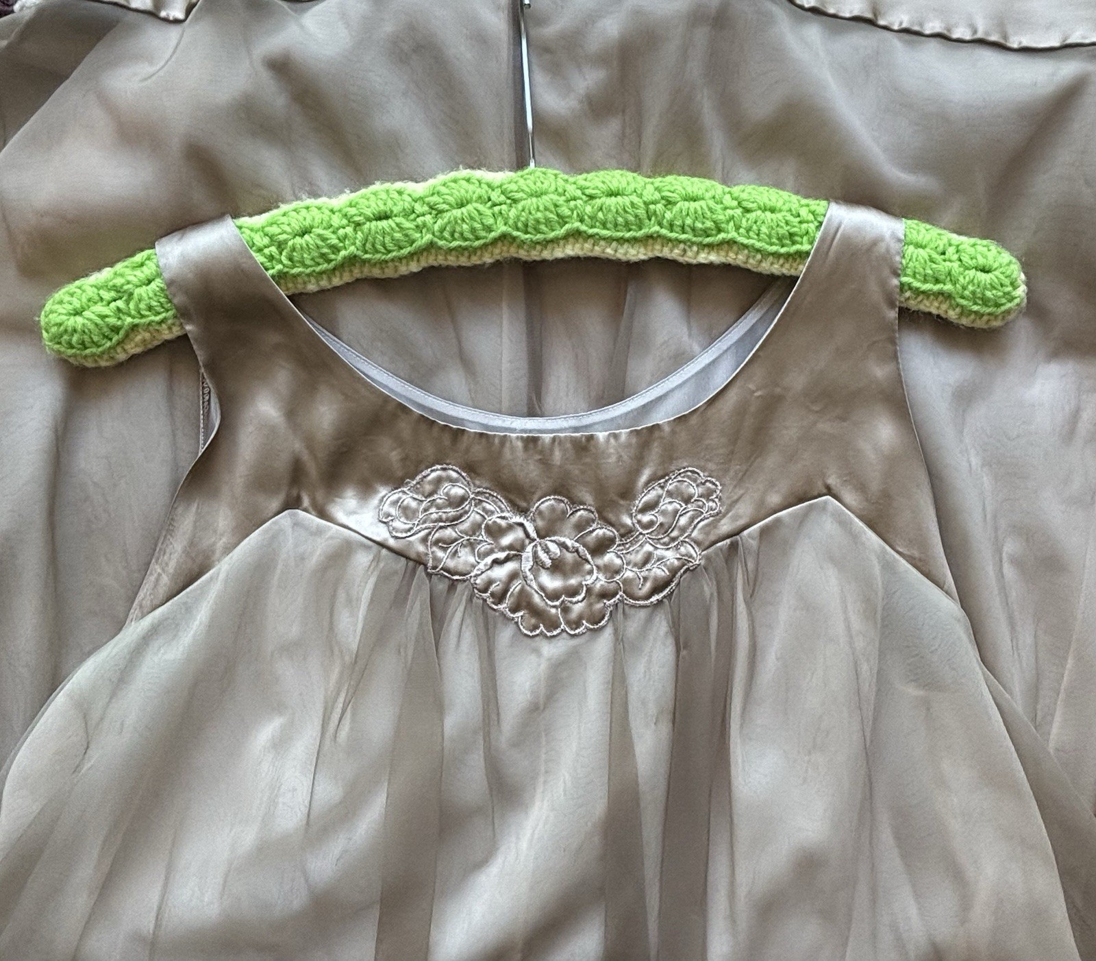 VTG Gossamer Artemis Nylon Chiffon Lace Nightgown Beige Med Petite Short 34”