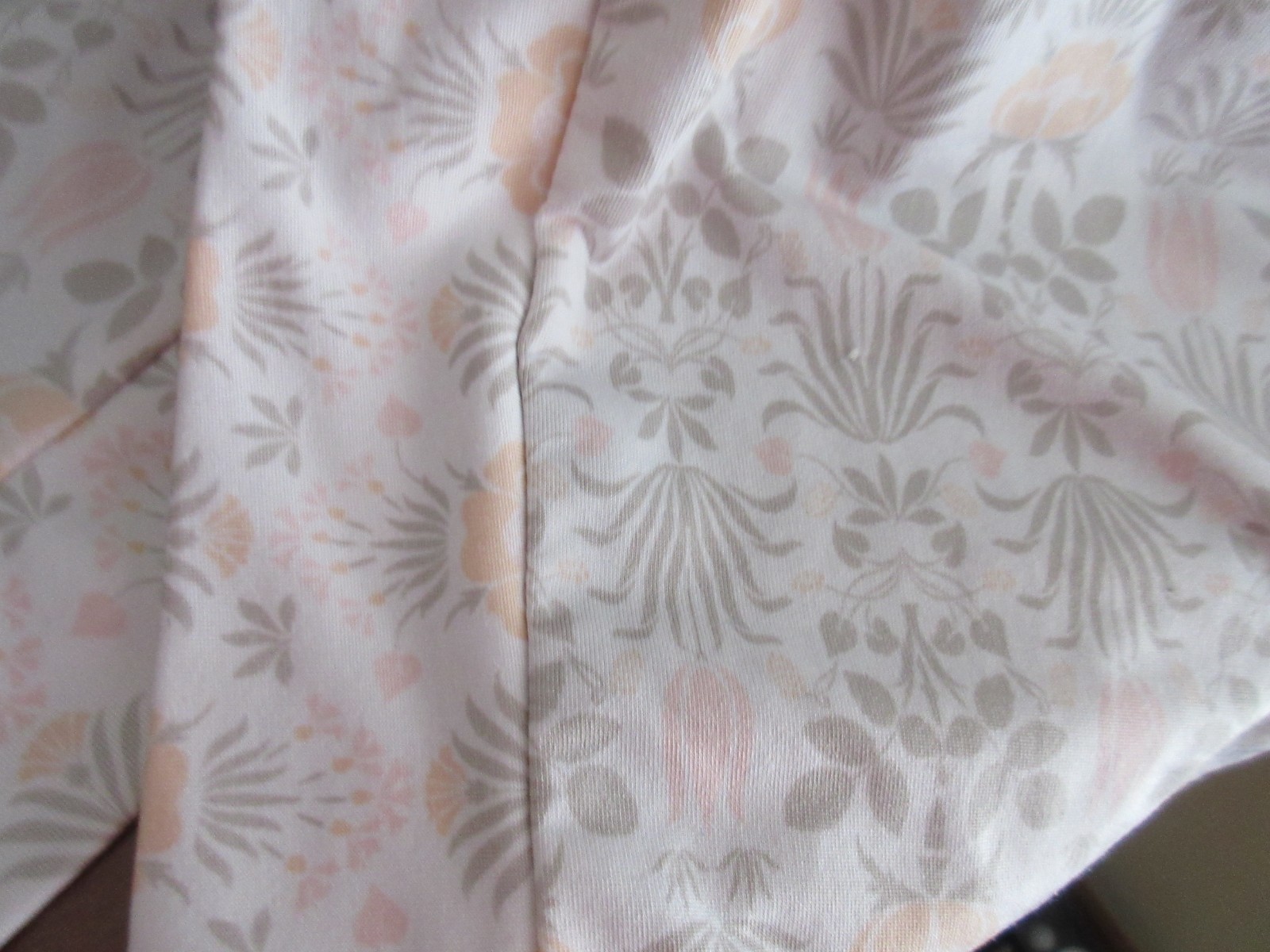 NANETTE LEPORE MELON PINK GRAY sleep shorts slippery poly sz M