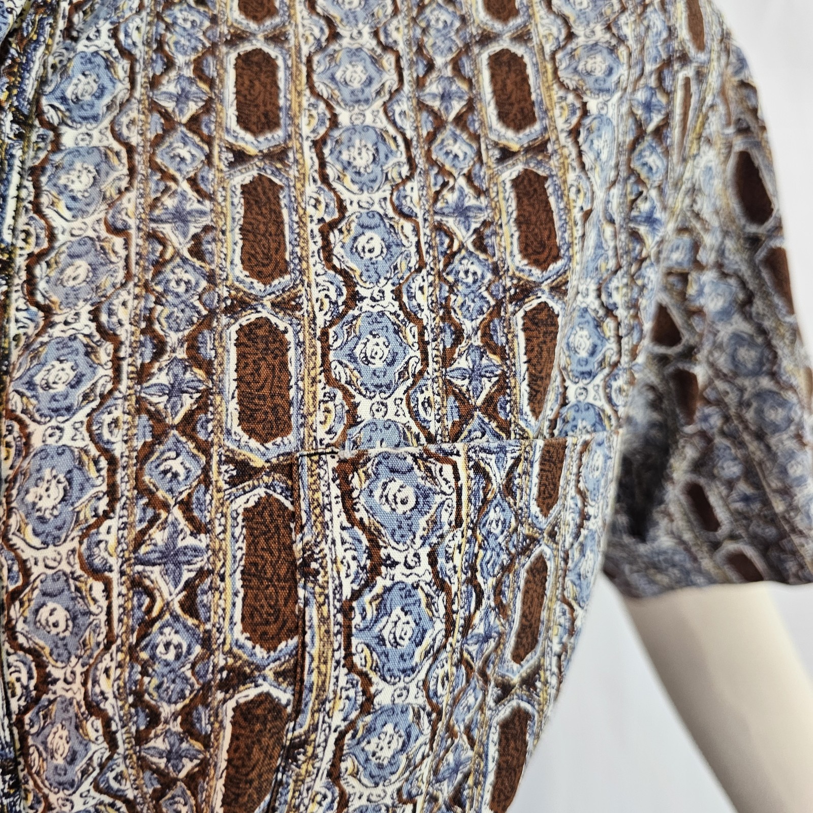 Vintage 1970s Blue Brown Pattern Short Sleeve Button Down Collared Retro Disco