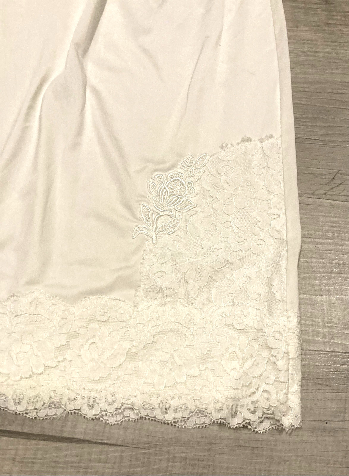 Vintage 70s Gaymode Half Slip Sz L Ivory Floral Lace Detail Nylon Penney’s