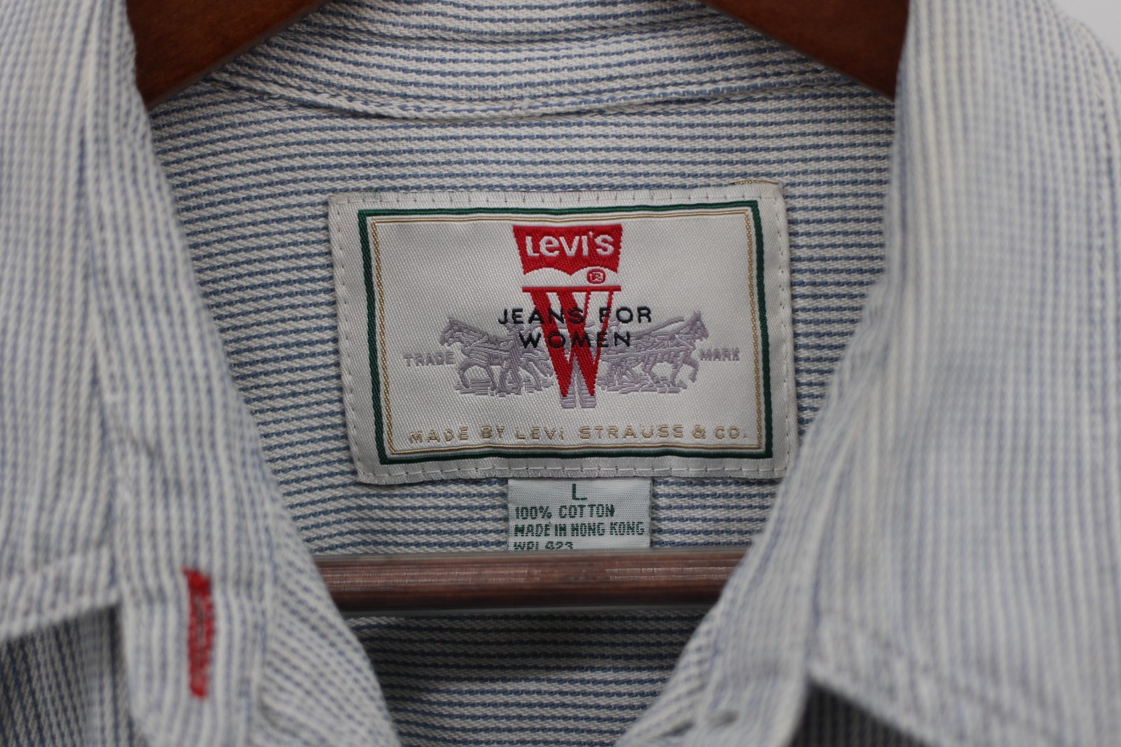 Levi’s Button Up Blue White Stripe Jeans For Women Large Button Down Western