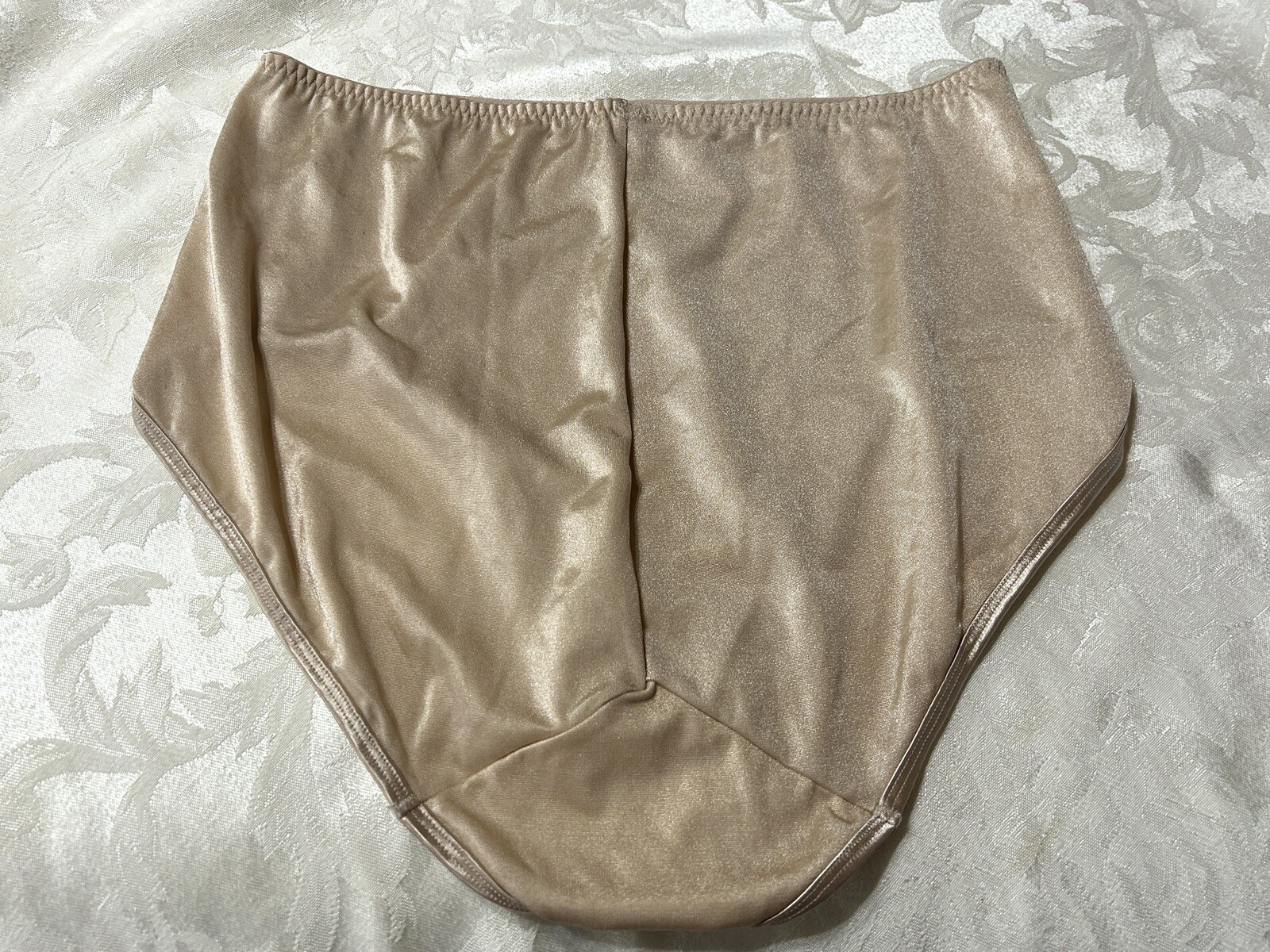 NWOT Vtg VANITY FAIR 40-841 Second Skin Satin 3XL Nude Brief Panties #48