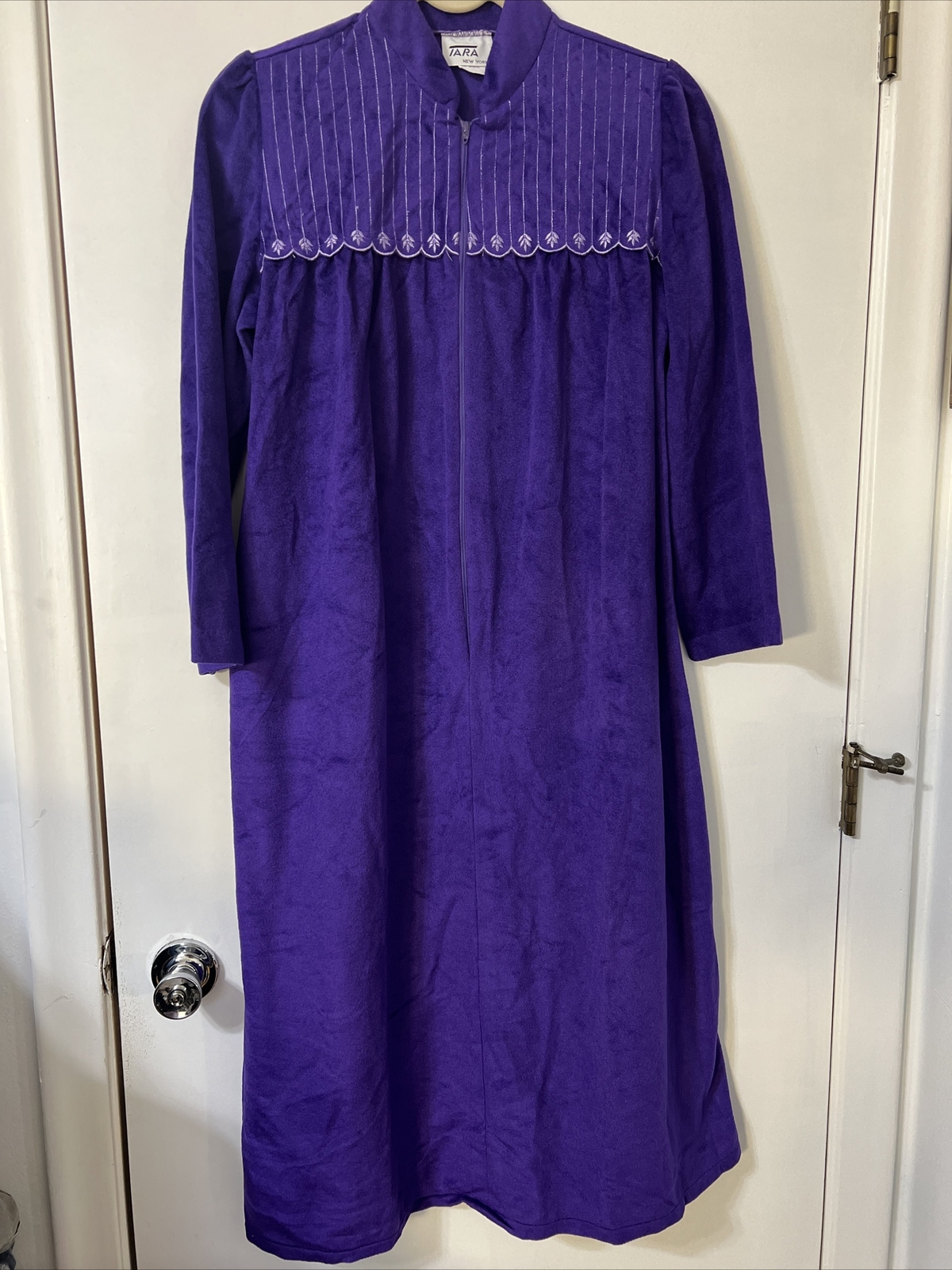 Vintage Tara New York 90s Purple Fleece Maxi Housecoat Robe, Half Zip, Size M