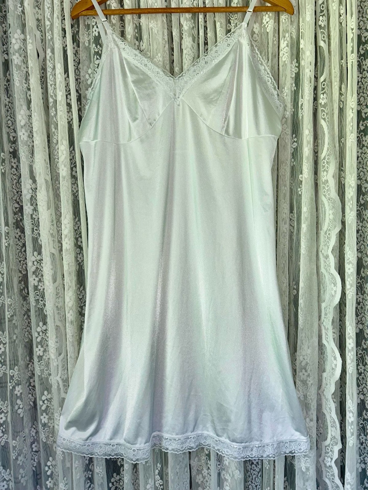 Vintage Vanity Fair Style 10-103 White Nylon Full Slip with Lace Trim