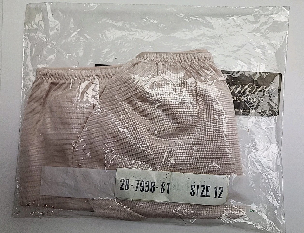 New Sealed In Package! Vintage Montgomery Ward Nylon Gusset Satin Nude 01042