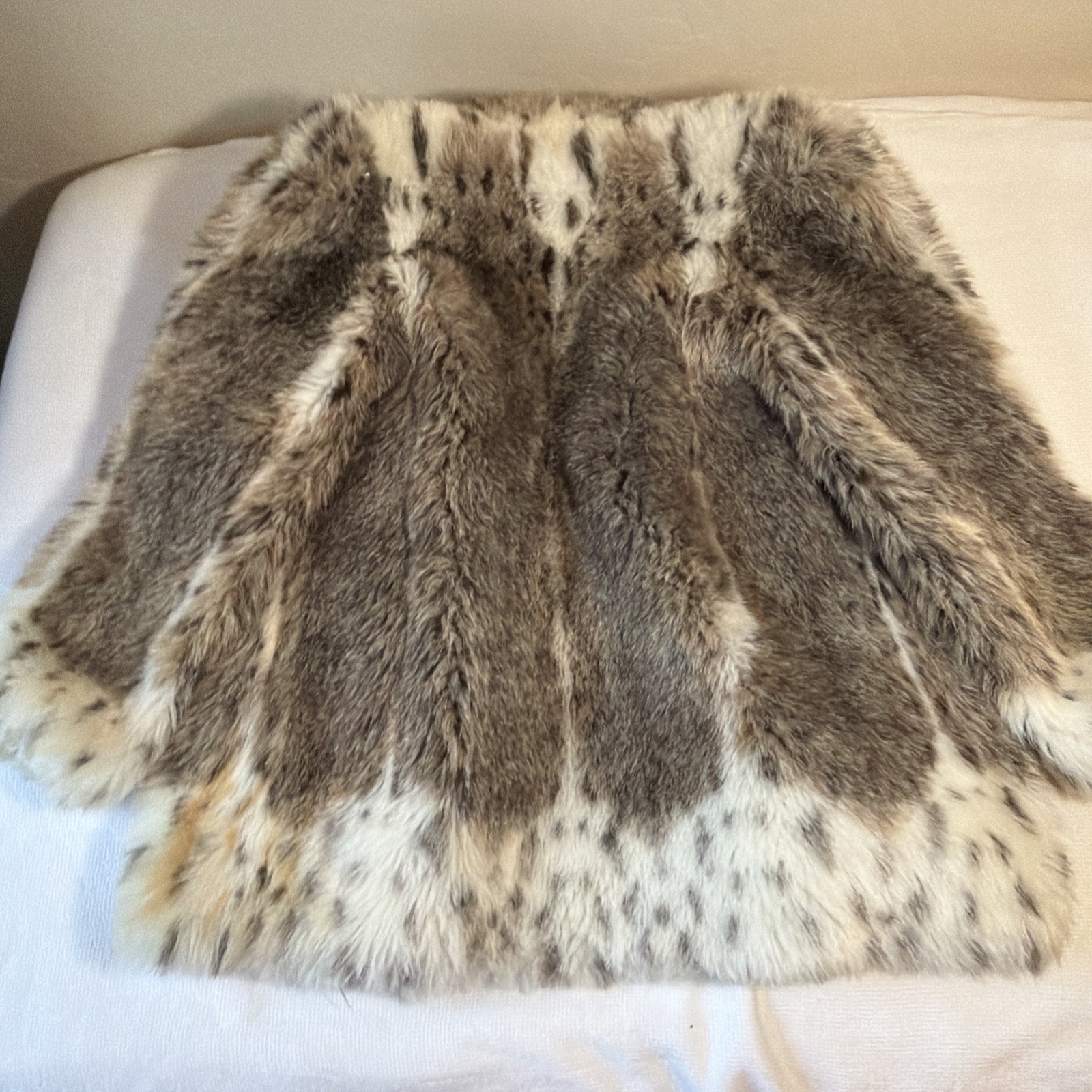 Vintage Foxrun Fur Coat Fox Faux? Needs Some Work Large