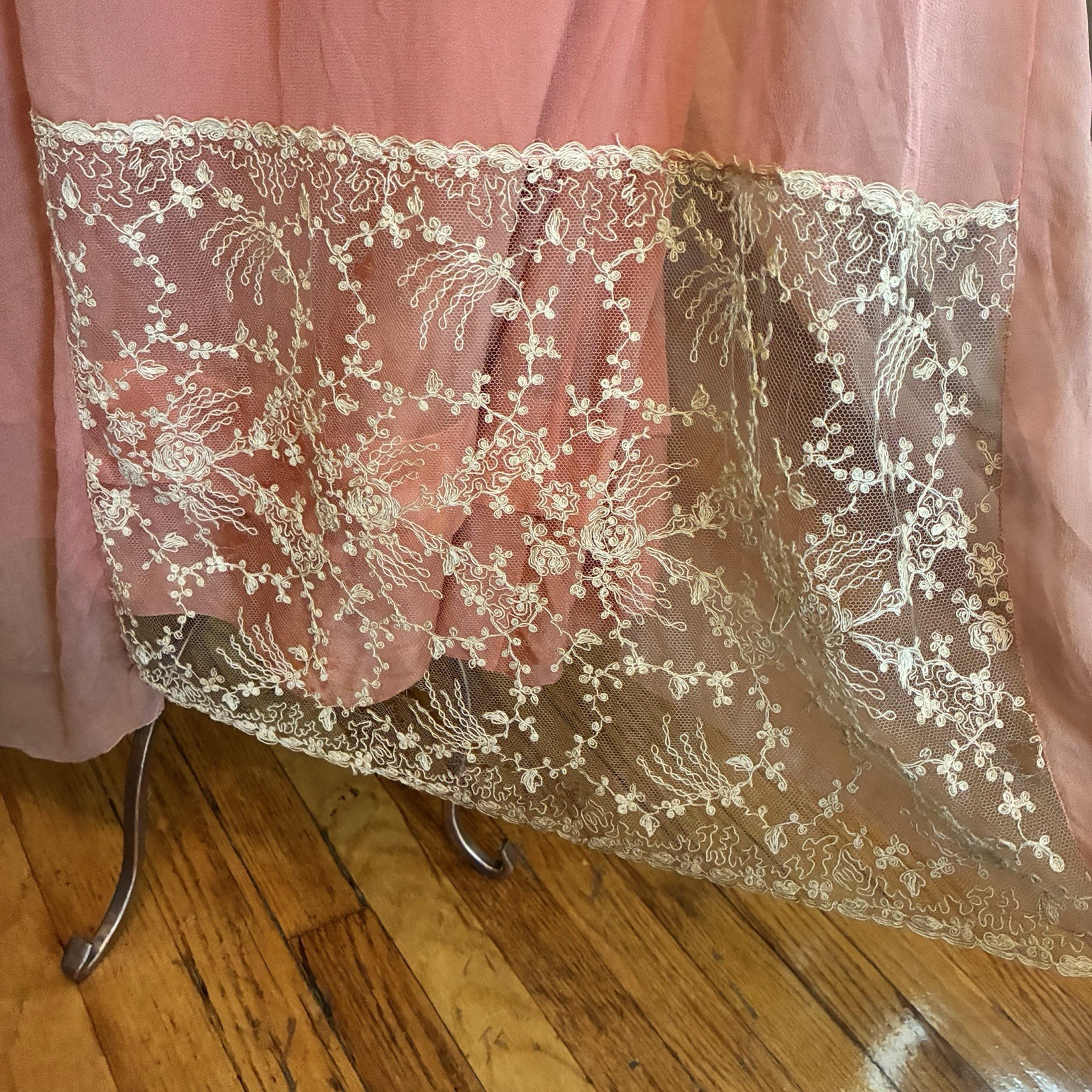 Antique 1920S Pink Silk Chiffon Kafton Brussels Tambour Cabbage Roses Lace