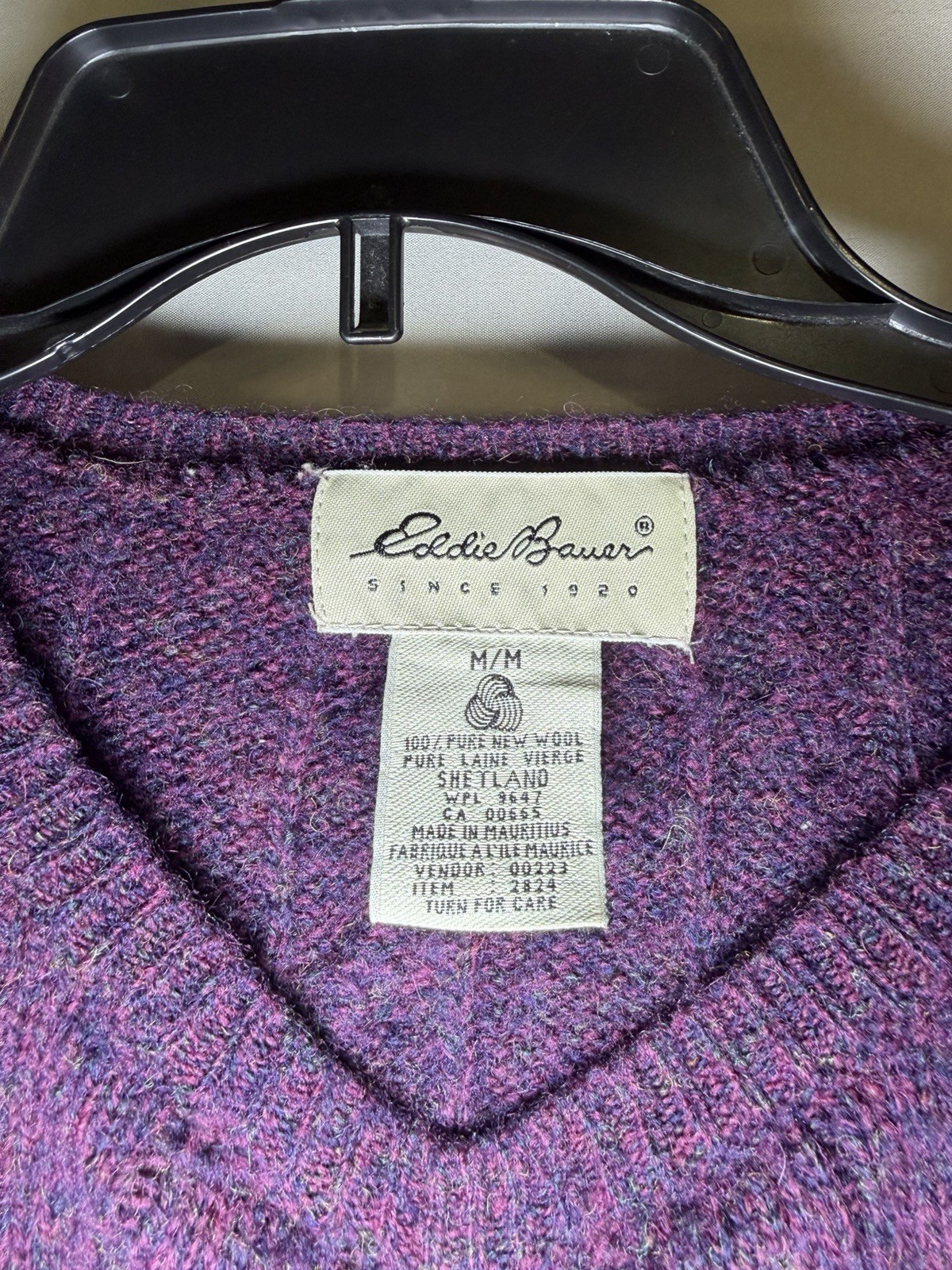 Vintage Eddie Bauer Since 1920 100% New Wool Shetland Med Plum Pullover Sweater