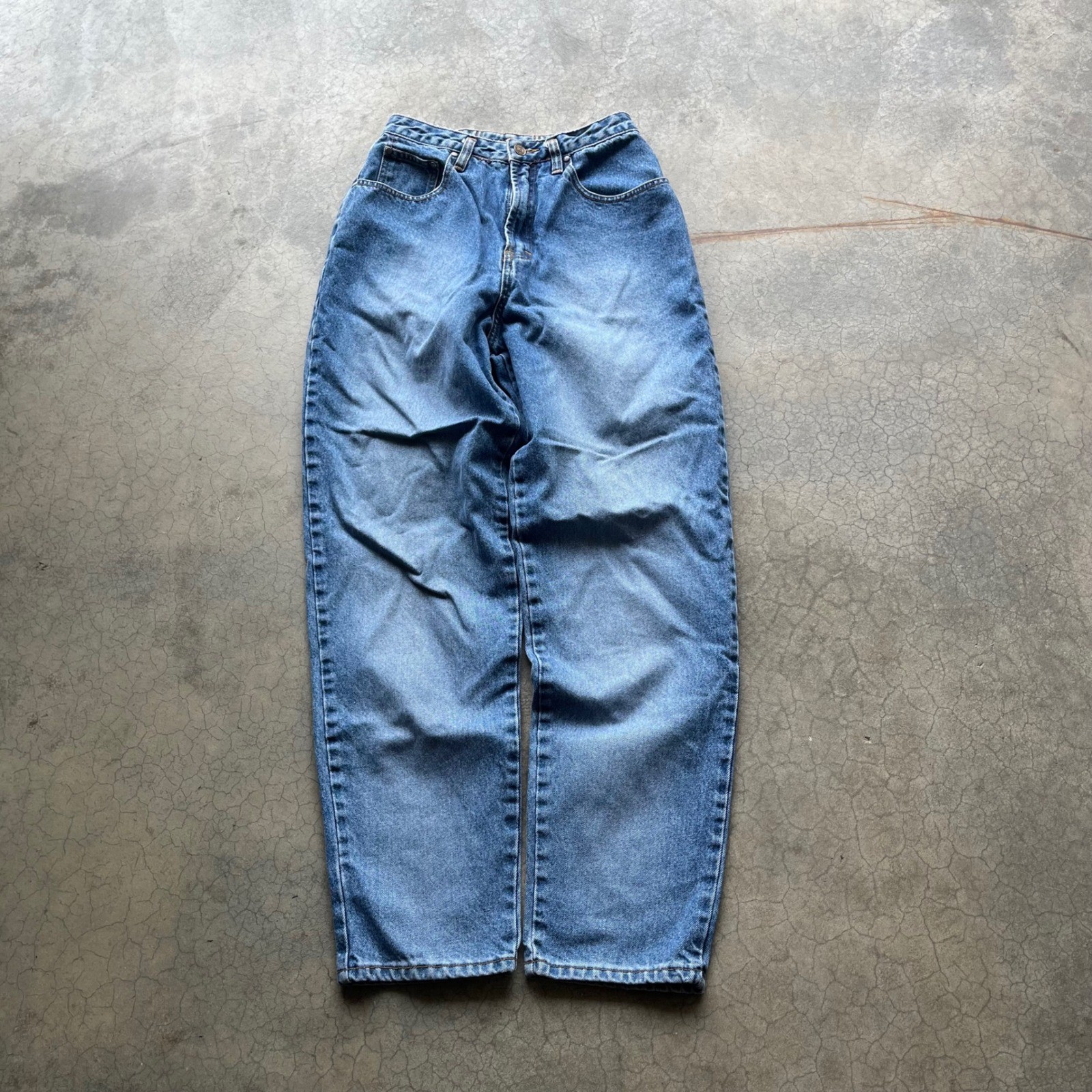 Unionbay Vintage High Waisted Mom Jeans Medium Wash Blue Tapered Leg Womens 9